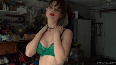 Amanda Cerny Nude Onlyfans Lingerie Strip Tease Video Leaked